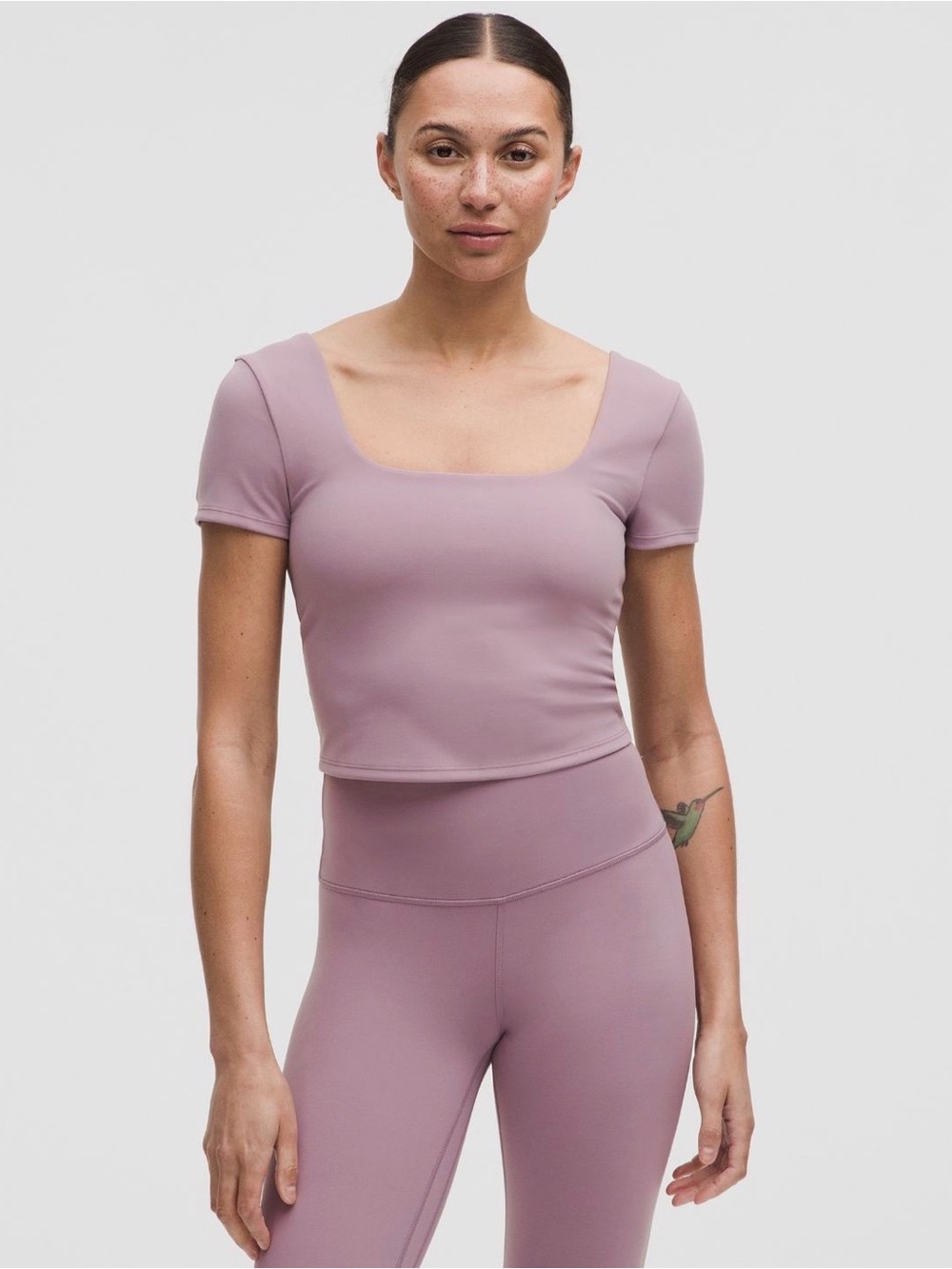 lululemon athletica Mauve Short Sleeve Scoop Crop Top